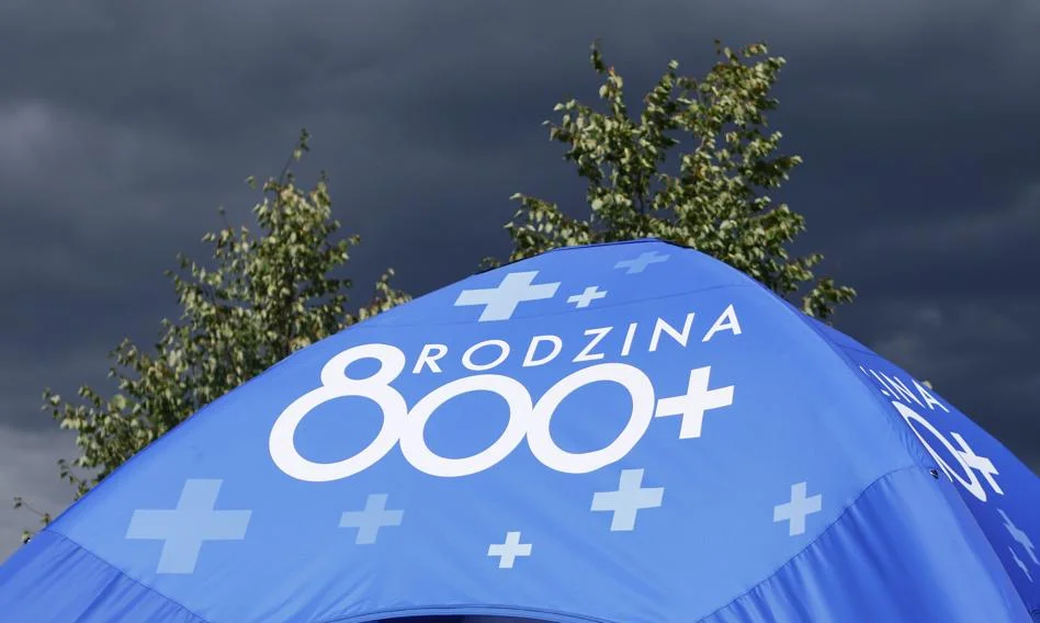 პოლონეთი: მთავრობა "800 პლუს" შეღავათის ავტომატურ განახლებას გეგმავს